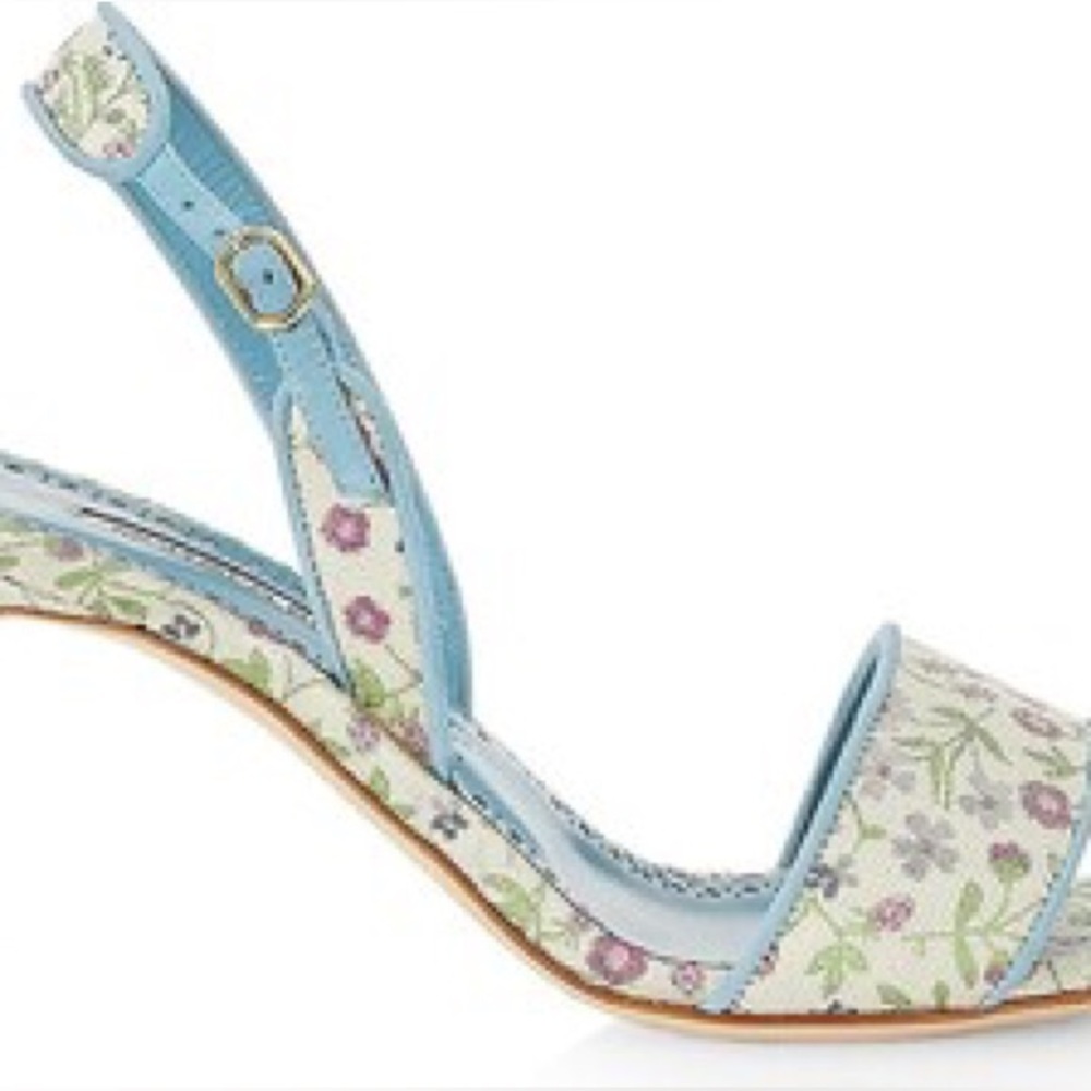 Manolo Blahnik Blue Floral Women's Heels - Picture 2 of 3